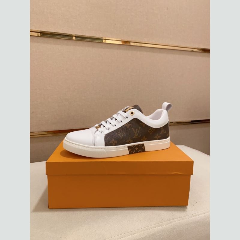 l**is V*t*n sneakers